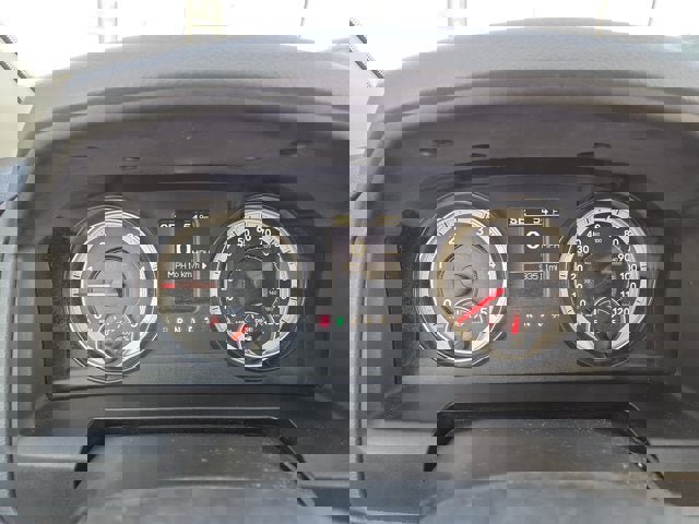 Used 2014 RAM 3500 Tradesman w/ Chrome Appearance Group image 21