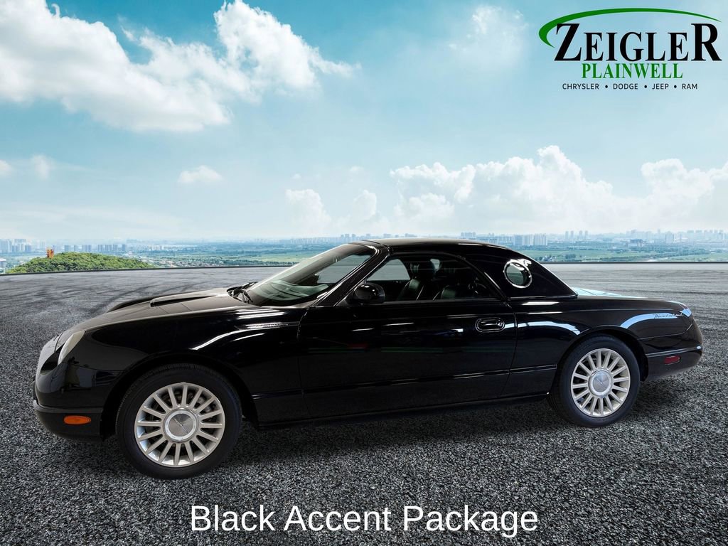 Used 2005 Ford Thunderbird image 3