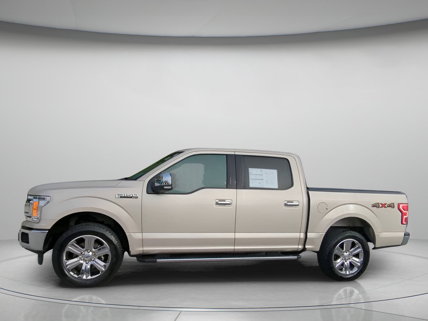 Certified 2018 Ford F150 XLT w/ Equipment Group 302A Luxury image 14