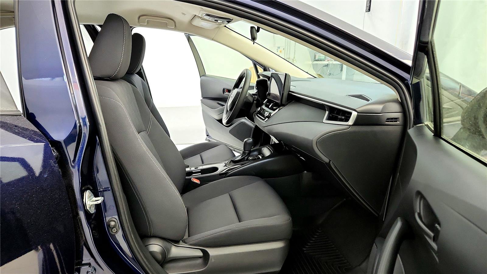 Certified 2023 Toyota Corolla LE image 17