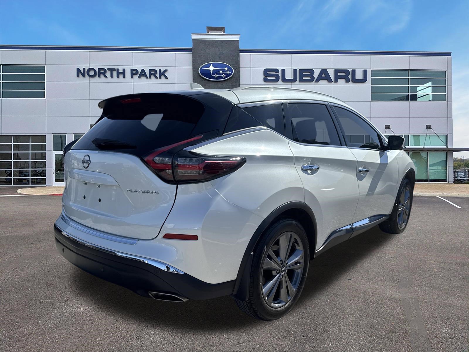 Used 2024 Nissan Murano Platinum w/ Cargo Package image 3