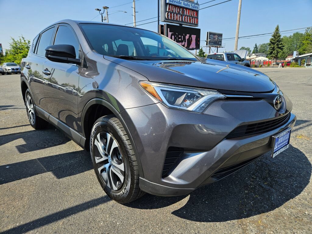 Used 2017 Toyota RAV4 LE w/ All Weather Liner Package AWD/4WD image 6