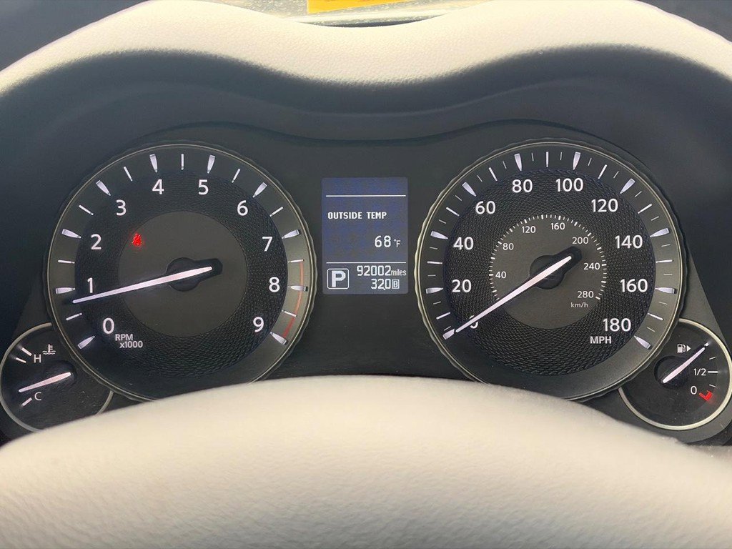 Used 2017 INFINITI Q70 L 3.7 AWD/4WD image 27
