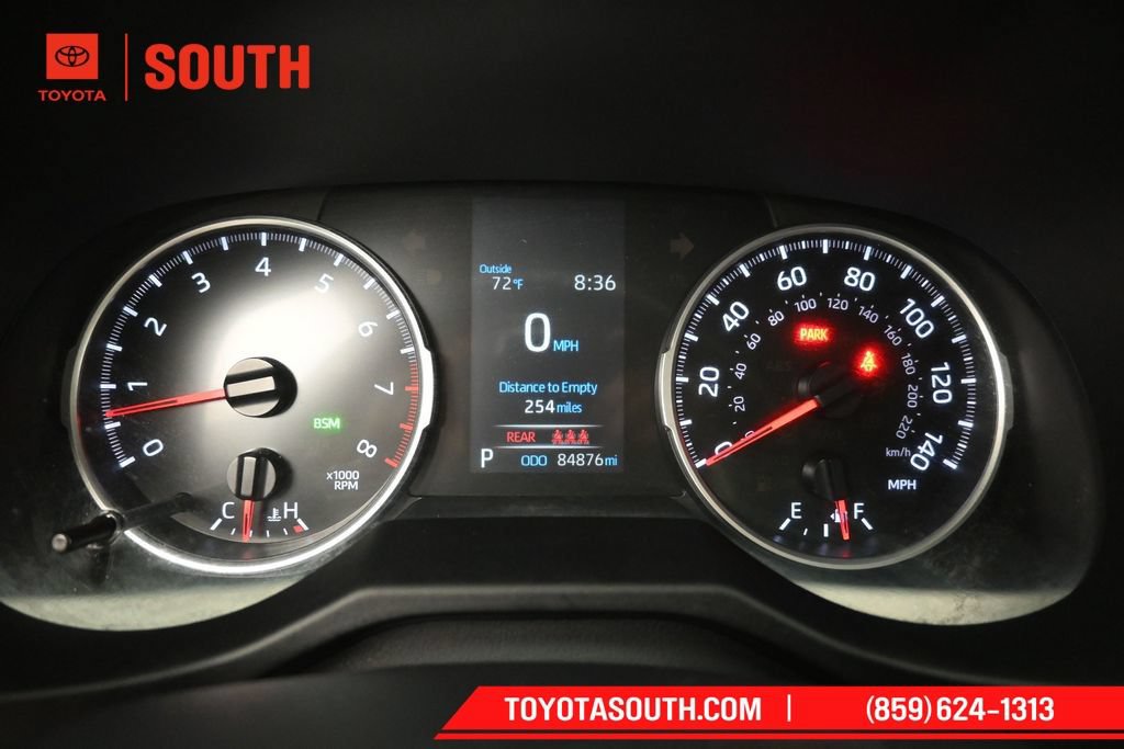 Used 2021 Toyota RAV4 XLE AWD/4WD image 32