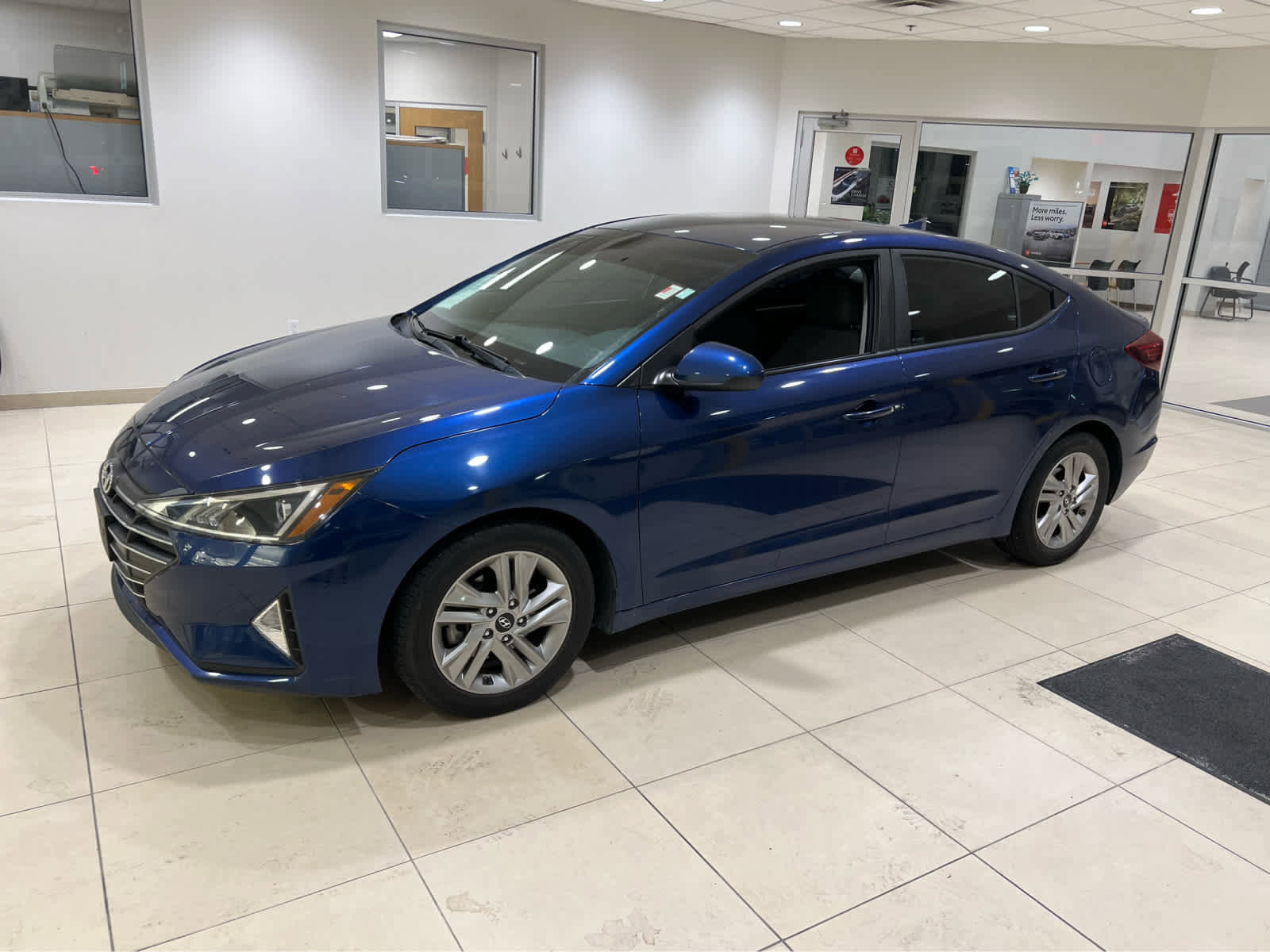 Used 2020 Hyundai Elantra SEL FWD image 3