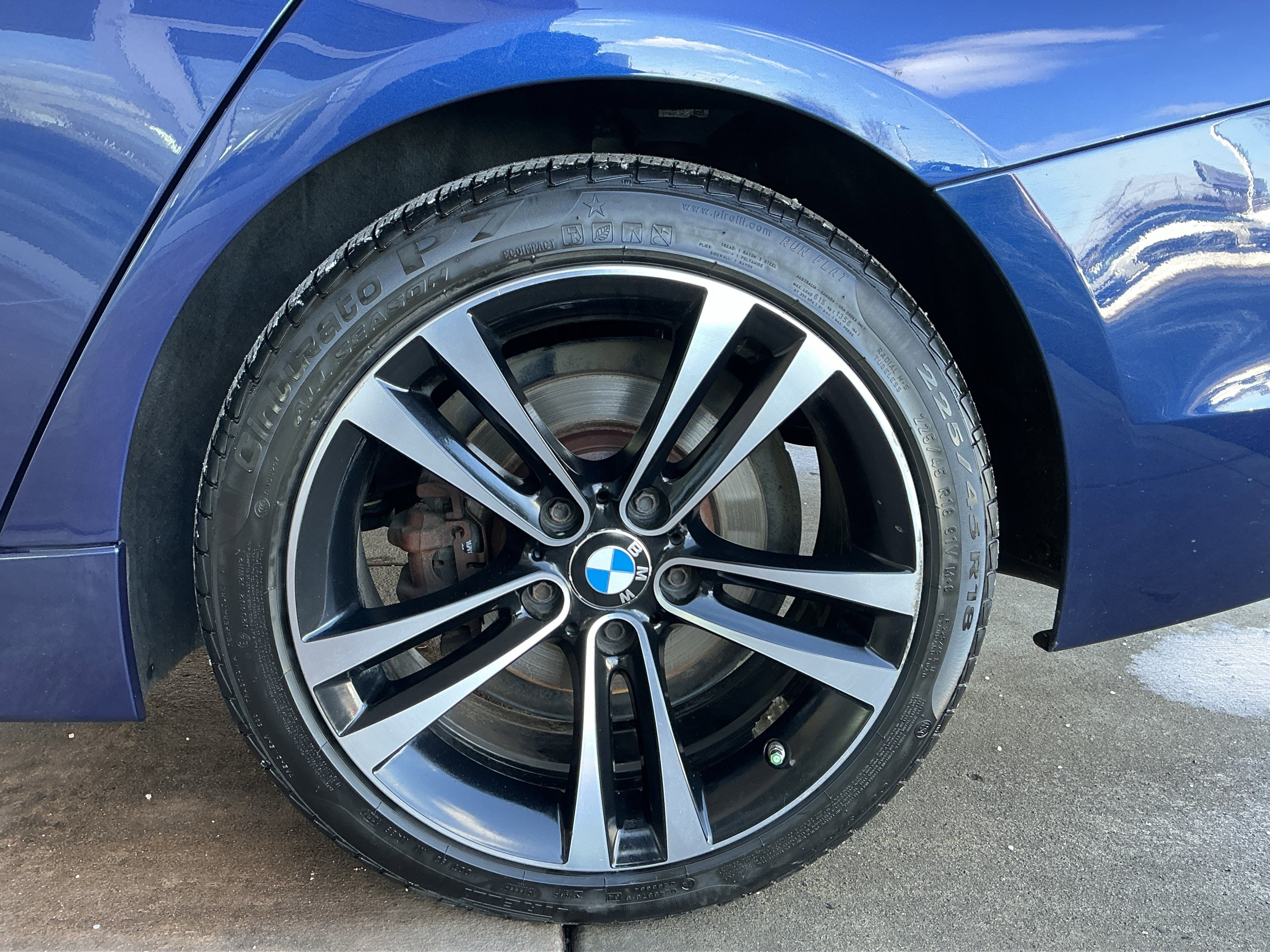 Used 2018 BMW 330i xDrive Sedan w/ Premium Package image 27