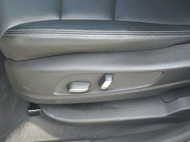 Used 2023 Cadillac XT6 Luxury image 25