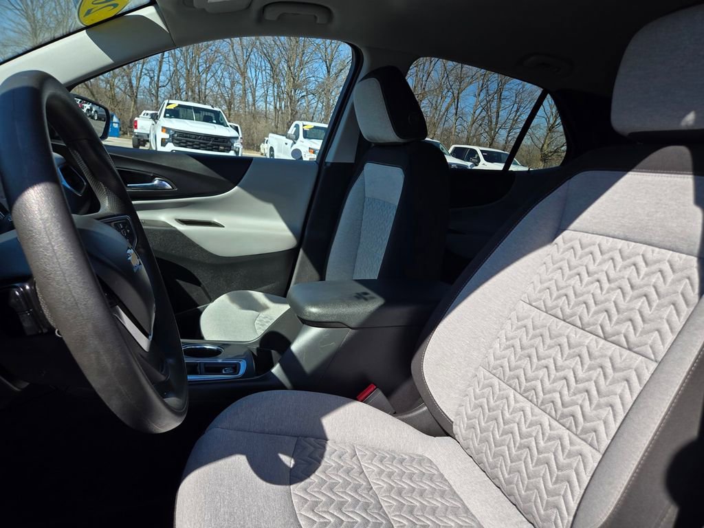 Used 2023 Chevrolet Equinox LS w/ LS Convenience Package image 25
