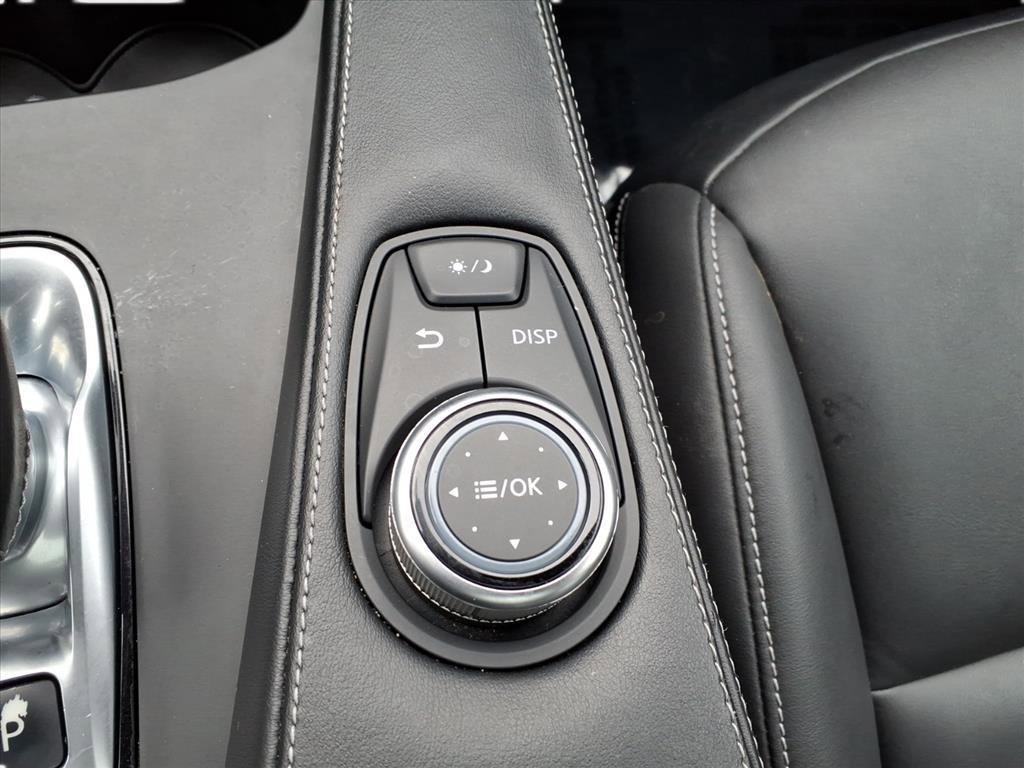 Used 2021 INFINITI QX50 Luxe image 19