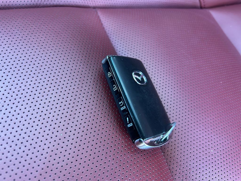 Used 2025 MAZDA MAZDA3 s image 33