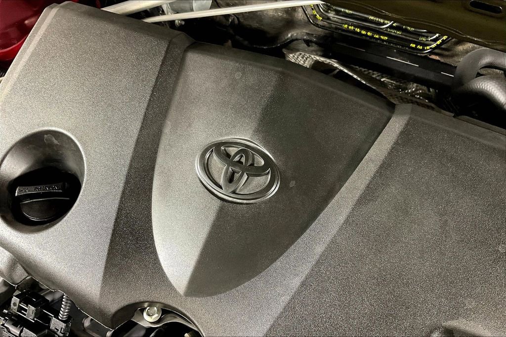 Used 2019 Toyota Camry LE image 41