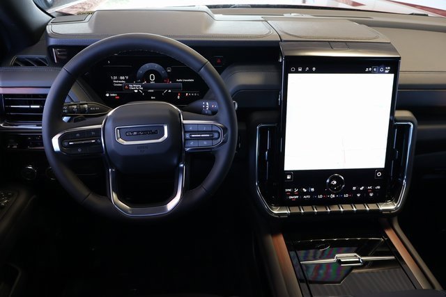 New 2026 GMC Yukon Denali w/ Sun & Power Step Package image 17