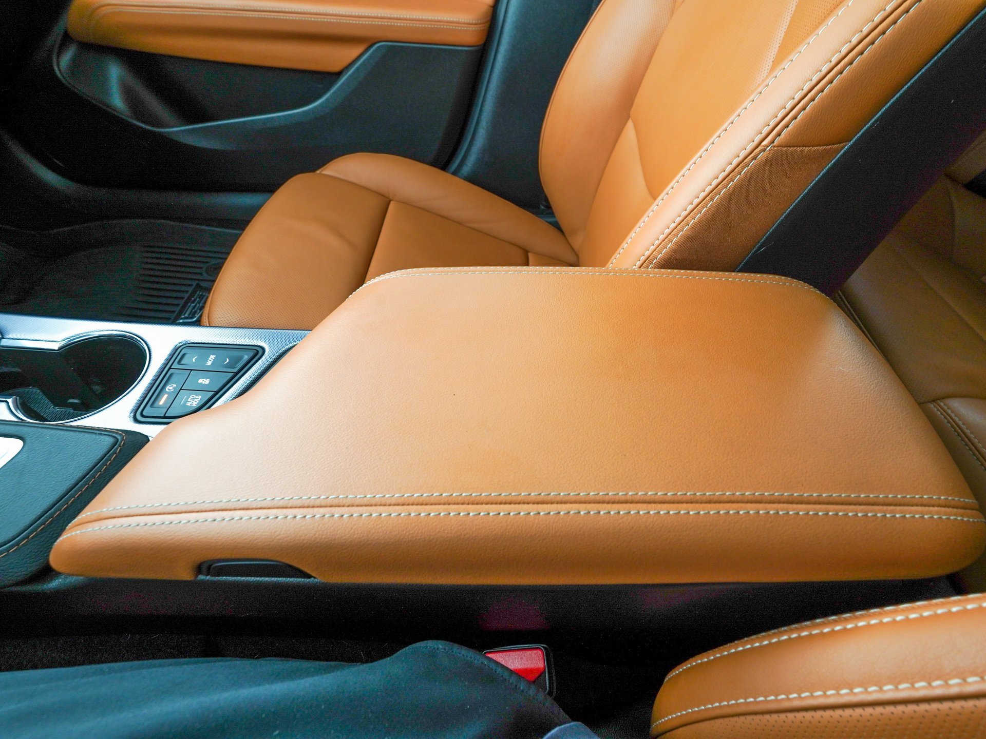 Used 2025 Cadillac CT4 Premium Luxury image 27