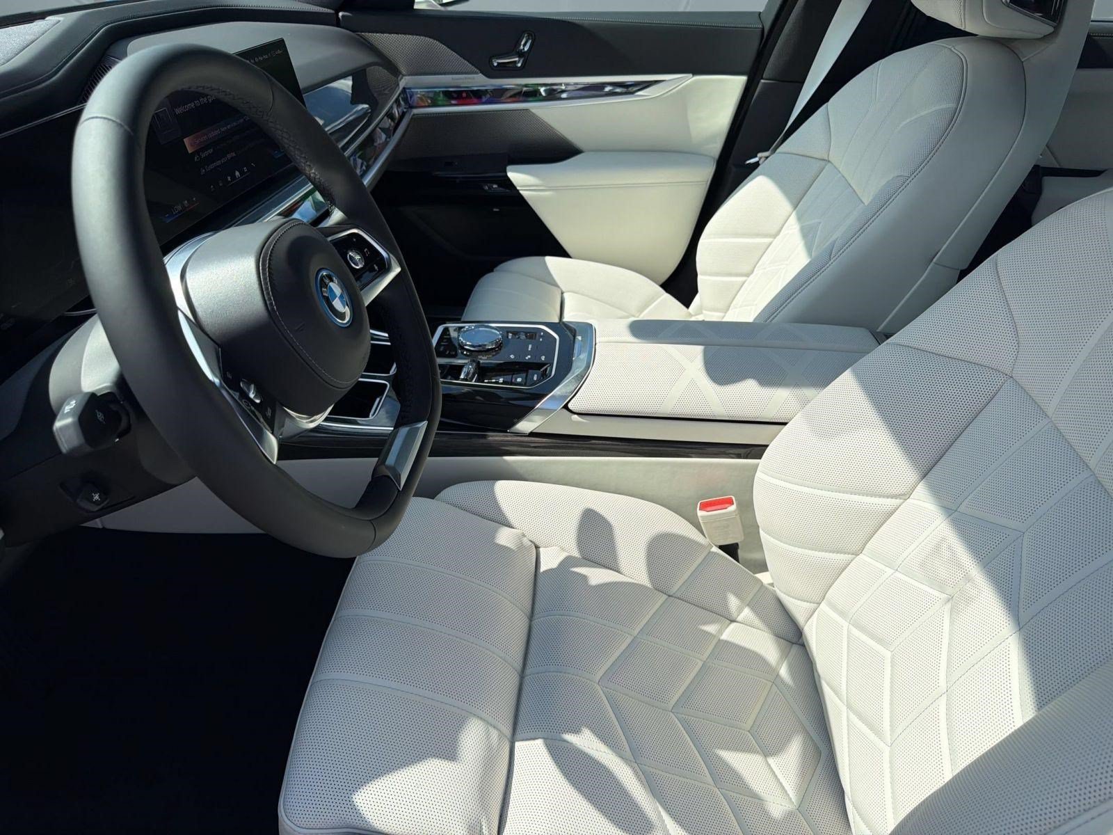 New 2026 BMW i7 xDrive60 AWD/4WD image 5