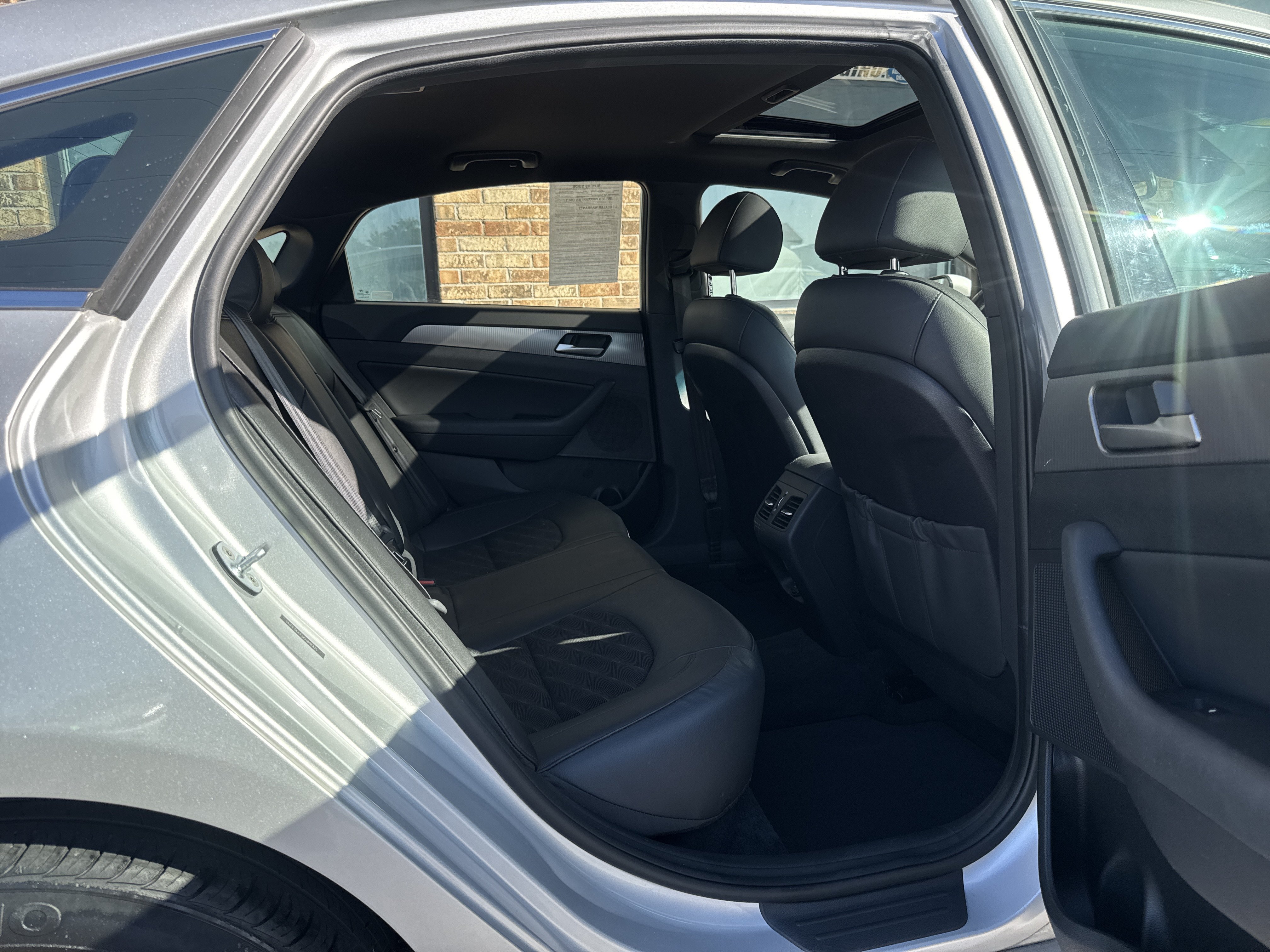Used 2019 Hyundai Sonata Sport w/ Tech Package 03 FWD image 16