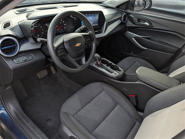 Used 2024 Chevrolet Trax LS image 9