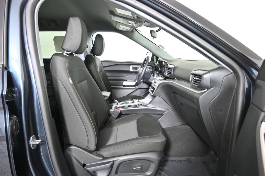 Used 2024 Ford Explorer XLT AWD/4WD image 13