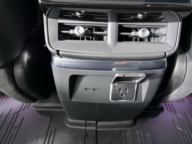 Certified 2026 Cadillac Vistiq Luxury w/ LPO, Floor Liner Package AWD/4WD image 21