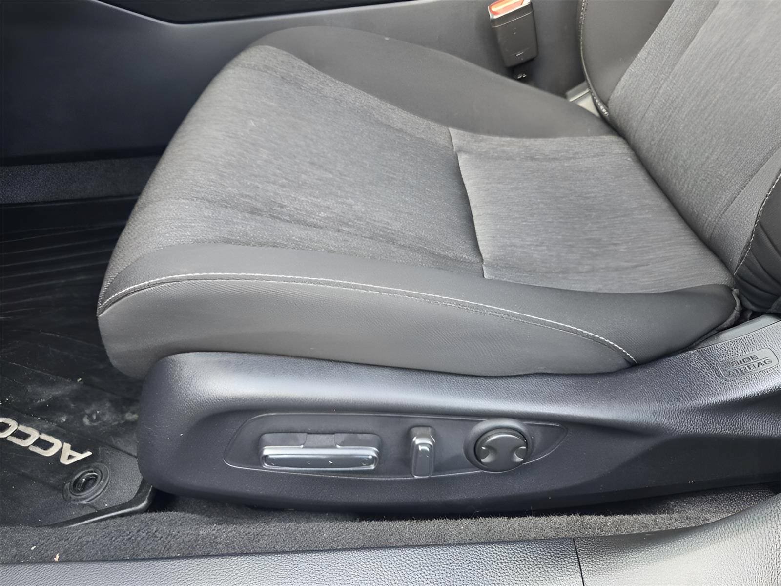 Used 2025 Honda Accord SE image 21