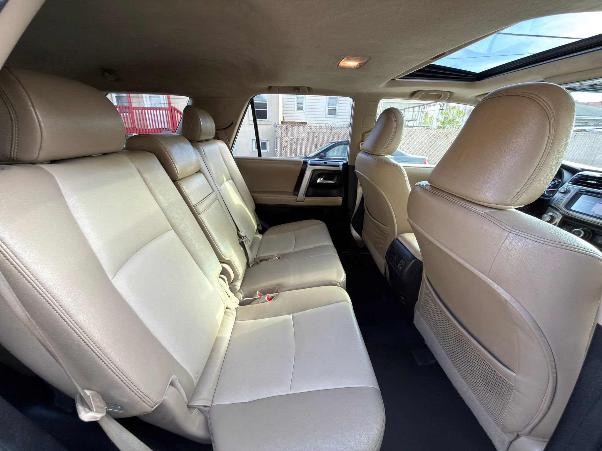 Used 2016 Toyota 4Runner SR5 Premium image 29