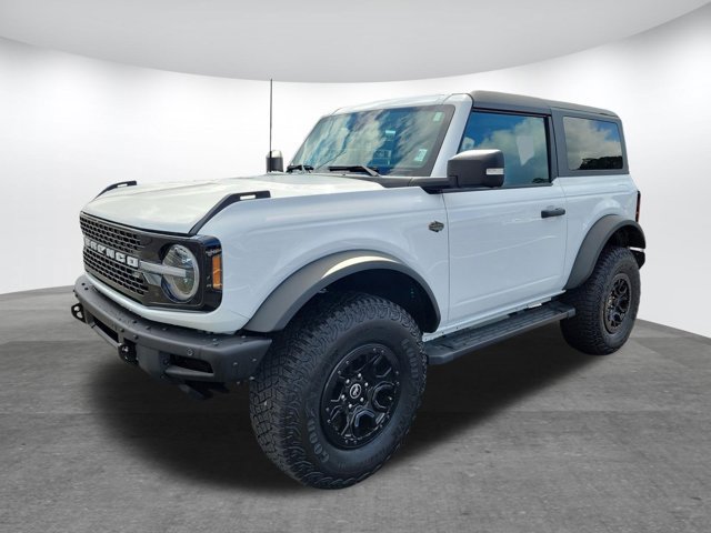 Used 2023 Ford Bronco Wildtrak image 3
