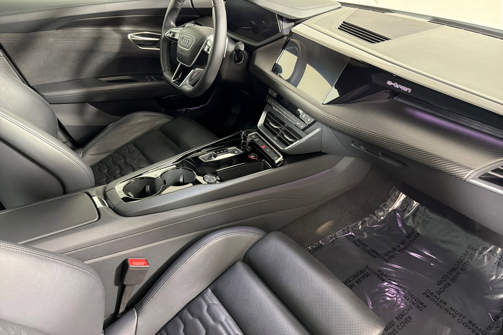 Used 2024 Audi e-tron GT Premium Plus image 14