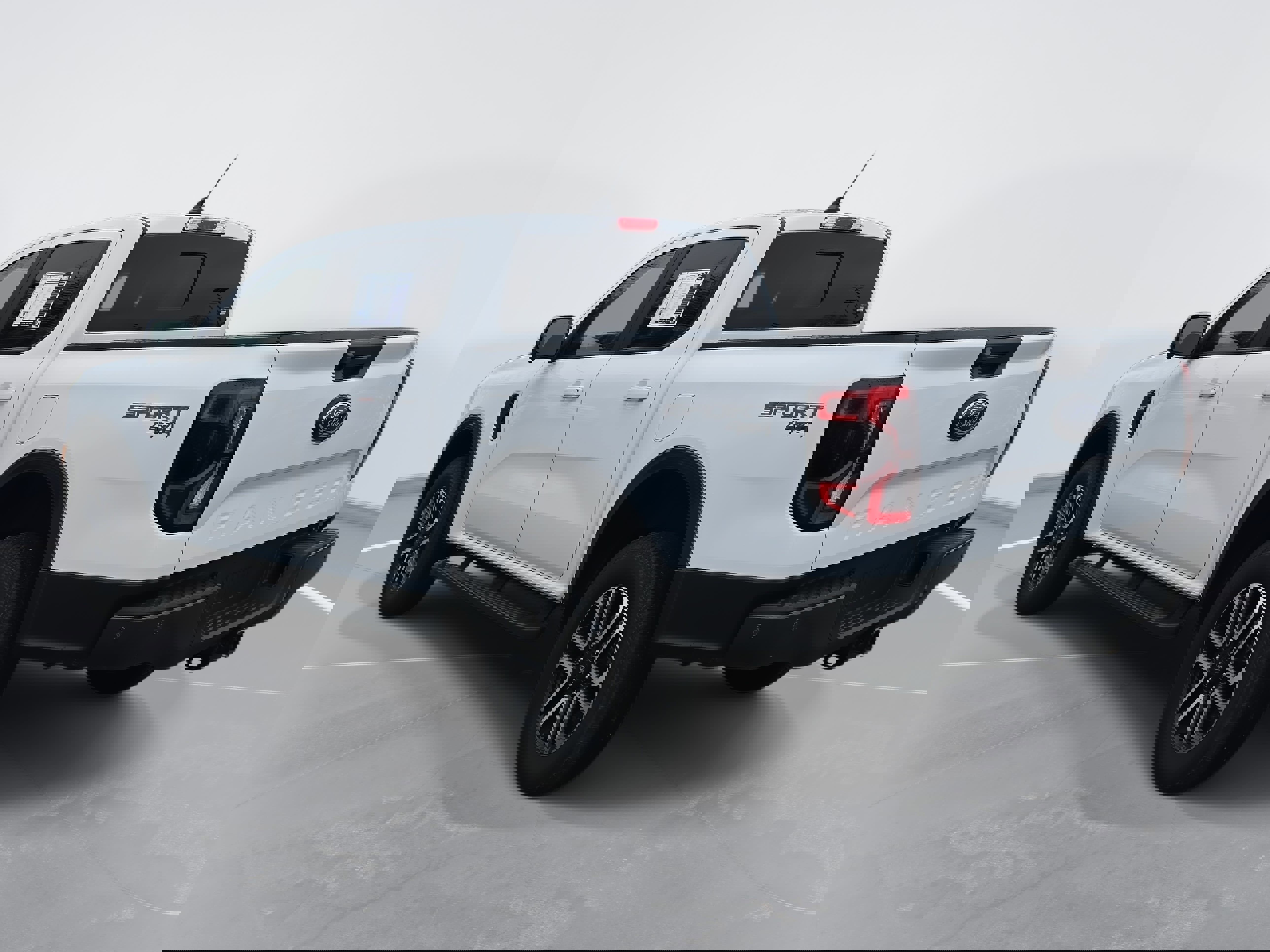 Used 2024 Ford Ranger Lariat w/ Advanced Towing Package image 7