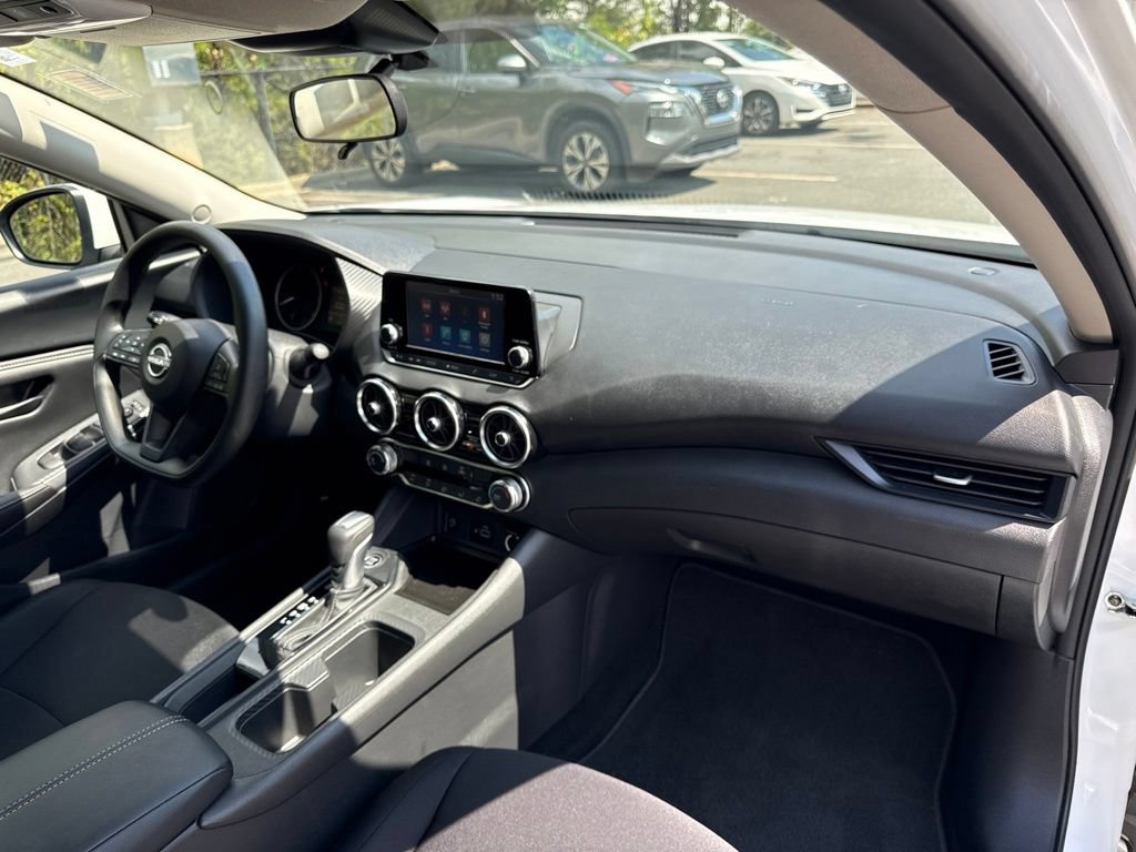 Used 2025 Nissan Sentra S FWD image 34
