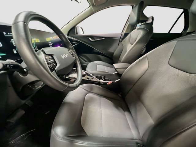 Used 2023 Kia Niro EX FWD image 22