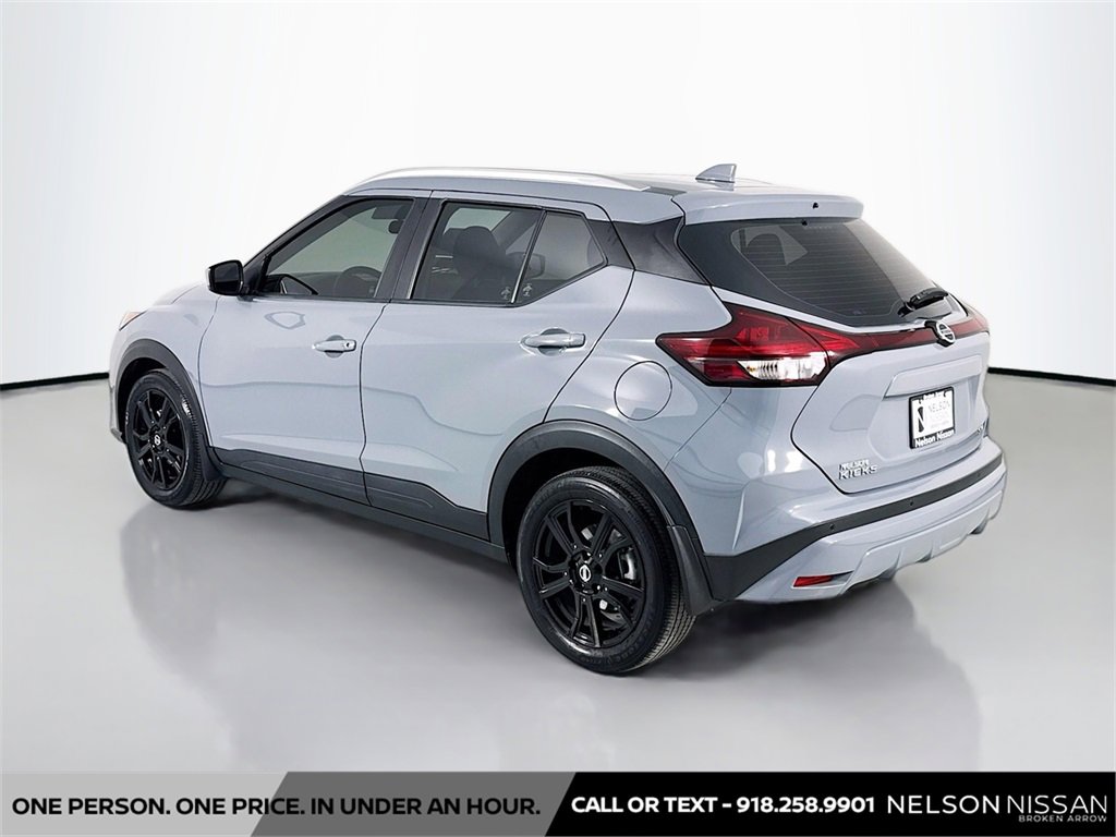 Used 2021 Nissan Kicks SV image 7