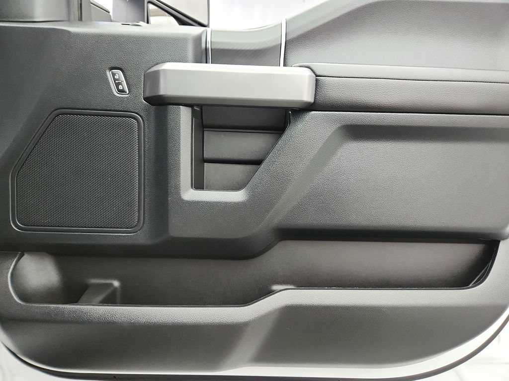 Used 2019 Ford F150 XLT w/ Equipment Group 302A Luxury AWD/4WD image 26