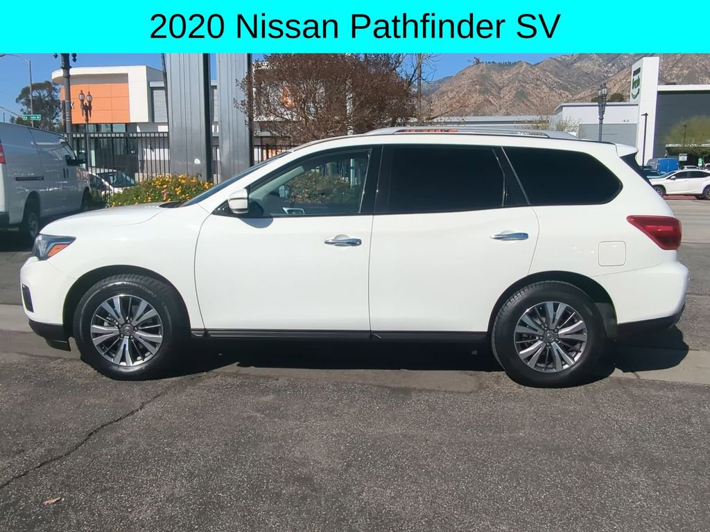 Used 2020 Nissan Pathfinder SV image 2