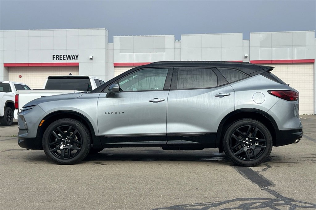 Used 2024 Chevrolet Blazer RS image 9