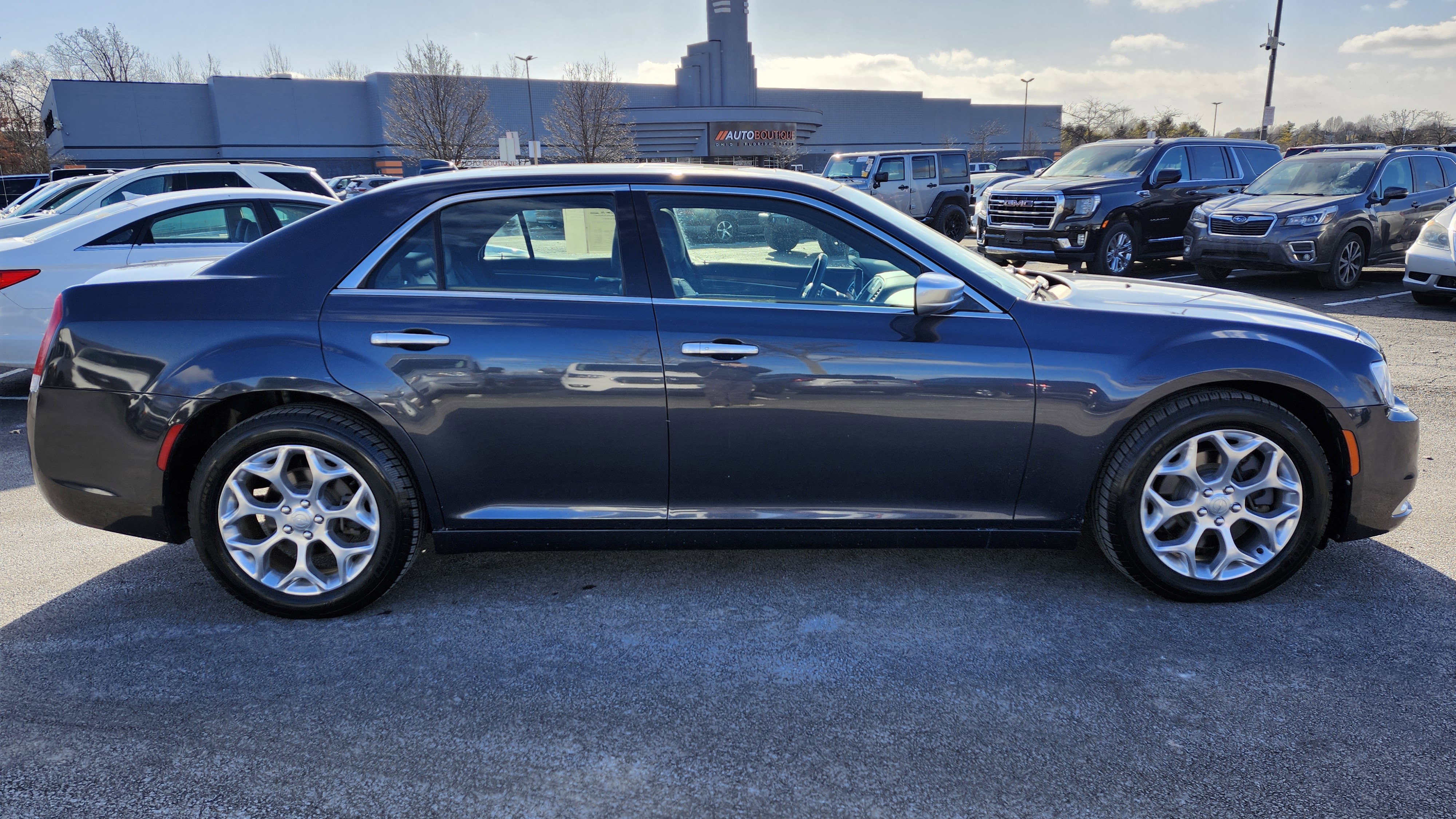 Used 2016 Chrysler 300 C Platinum image 13