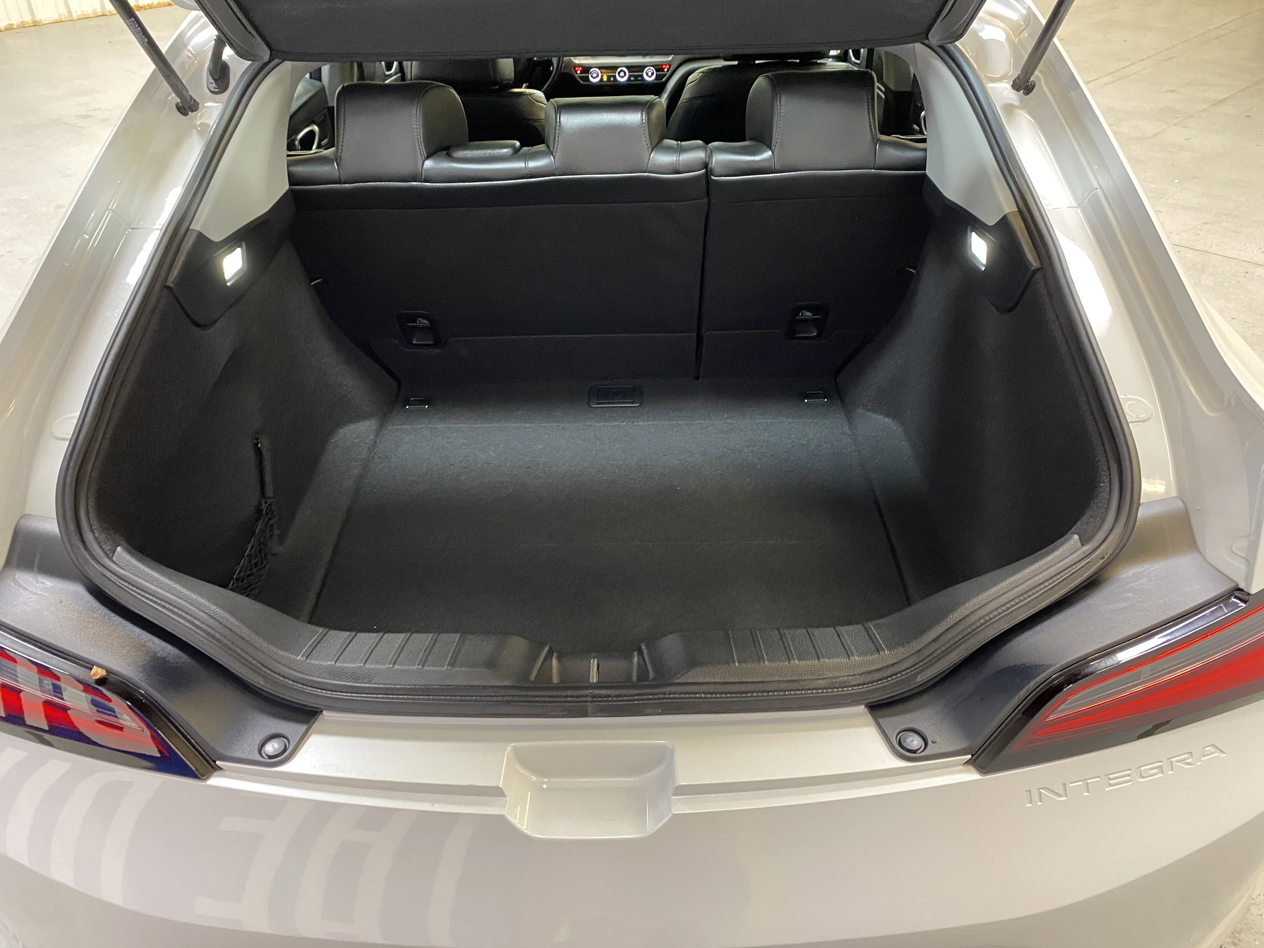 Used 2025 Acura Integra Base image 29