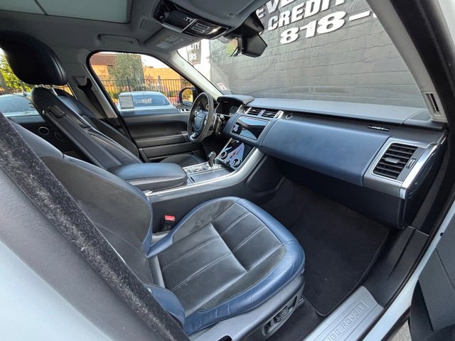 Used 2020 Land Rover Range Rover Sport HST AWD/4WD image 40