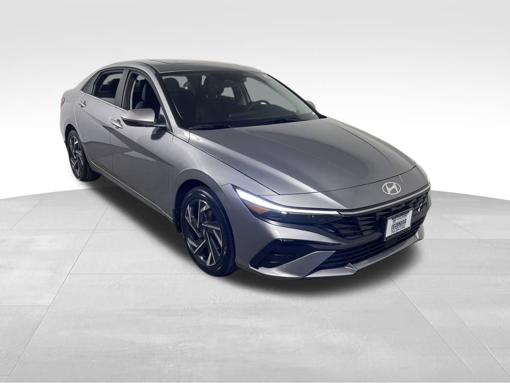 New 2025 Hyundai Elantra Limited image 7