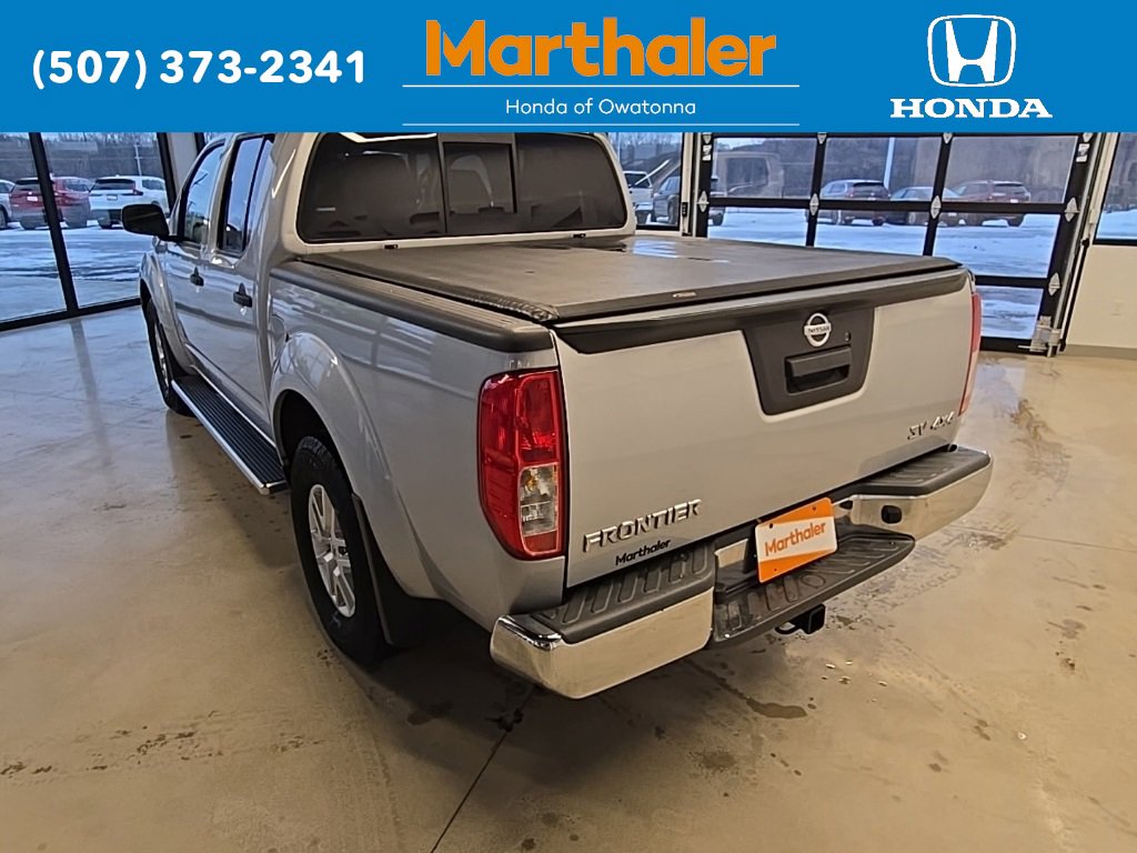 Used 2018 Nissan Frontier SV image 3