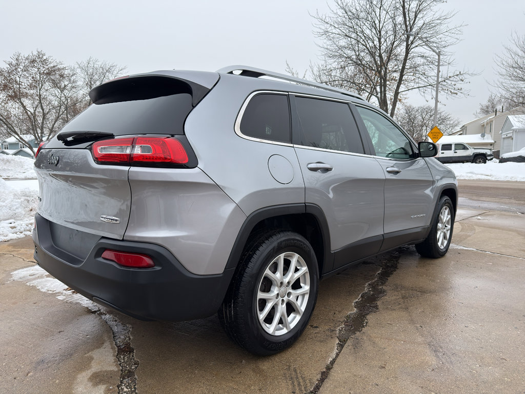 Used 2014 Jeep Cherokee Latitude image 4