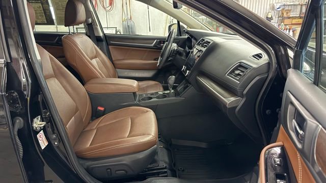 Used 2018 Subaru Outback 3.6R Touring w/ Popular Package #3 image 20