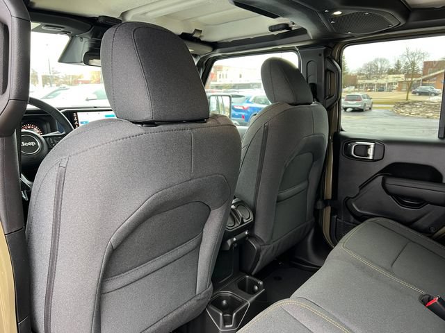 New 2026 Jeep Gladiator Sport AWD/4WD image 33