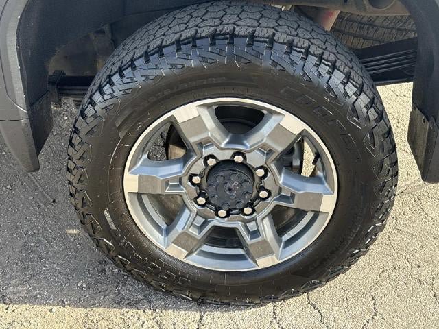 Used 2025 GMC Sierra 2500 SLT AWD/4WD image 26