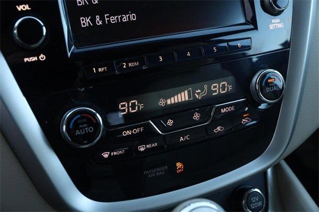 Used 2015 Nissan Murano S image 17