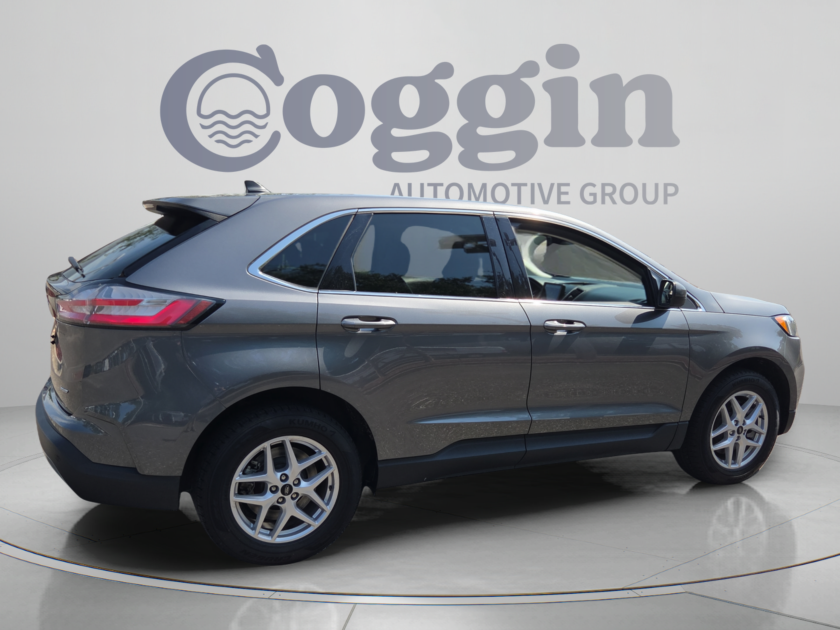 Used 2024 Ford Edge SEL AWD/4WD image 5