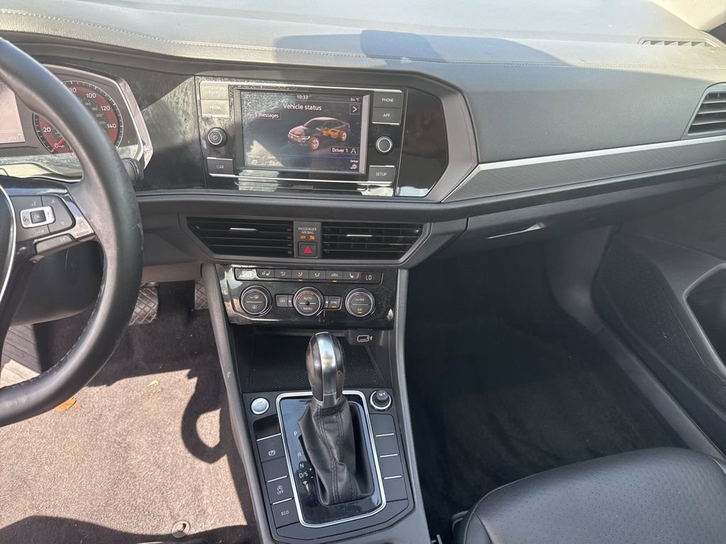 Used 2019 Volkswagen Jetta SE w/ Cold Weather Package image 8