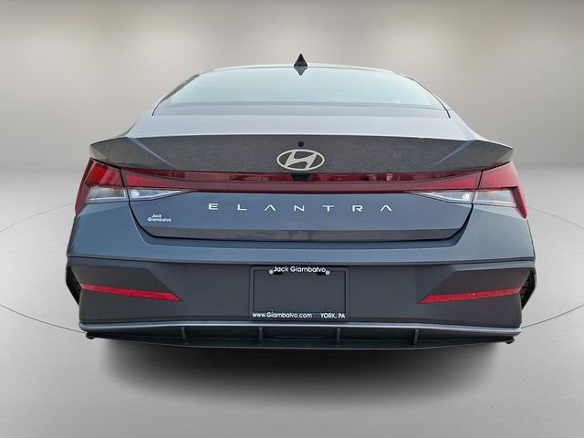 New 2026 Hyundai Elantra SE FWD image 6
