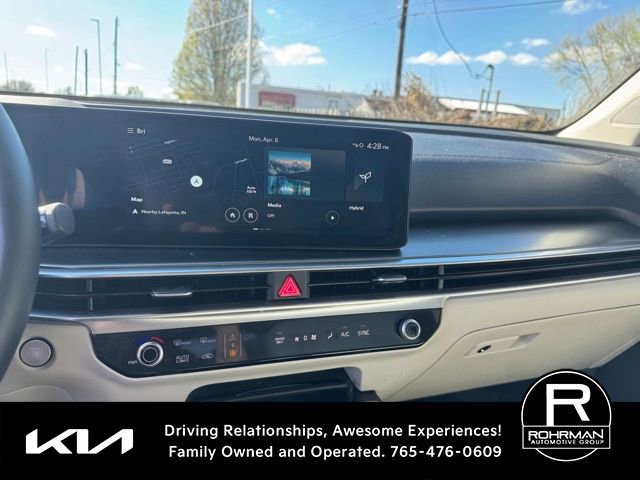 Used 2025 Kia Sorento EX w/ EX Panoramic Sunroof Package image 11