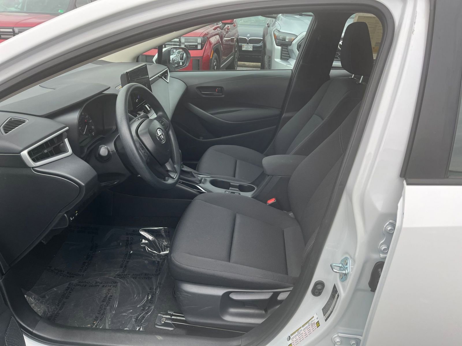 Used 2025 Toyota Corolla LE image 27