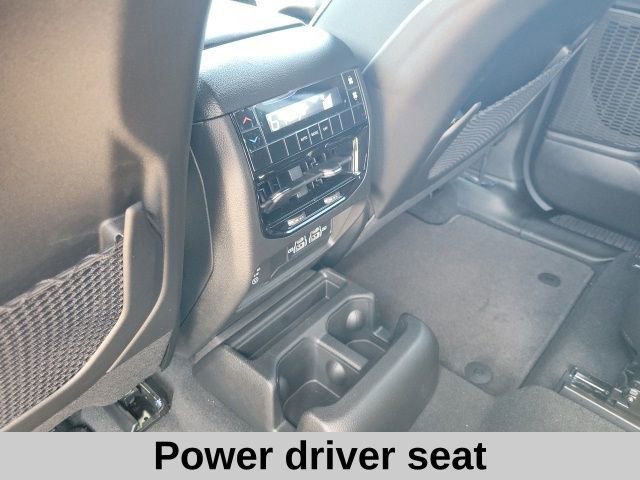 New 2025 Jeep Grand Cherokee L Altitude image 6