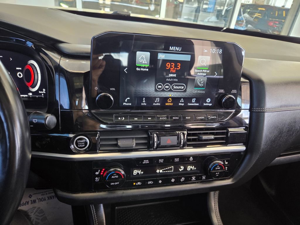 Used 2022 Nissan Pathfinder Platinum w/ Cargo Package image 44